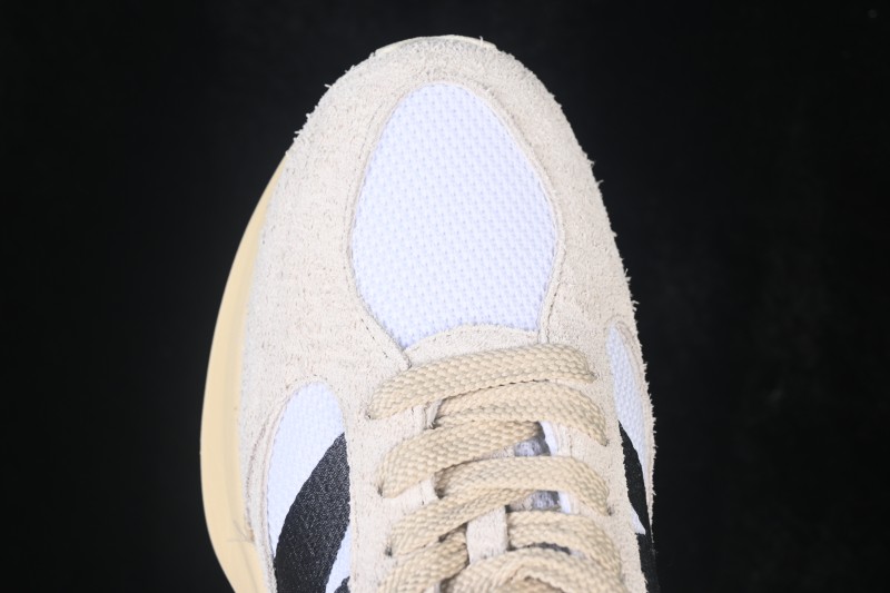 New Balance Retro Running Shoes UWRPDMOB