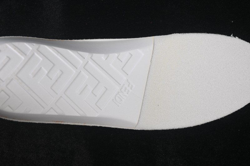 Fendi Match Round Toe Thick Sole Low-Top Casual Sneakers - AHH2F1FHS
