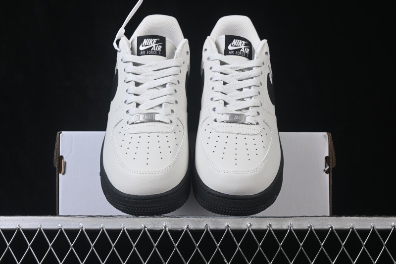 Nike Air Force 1'07 Low Casual Skateboarding Shoes - FJ4146-005