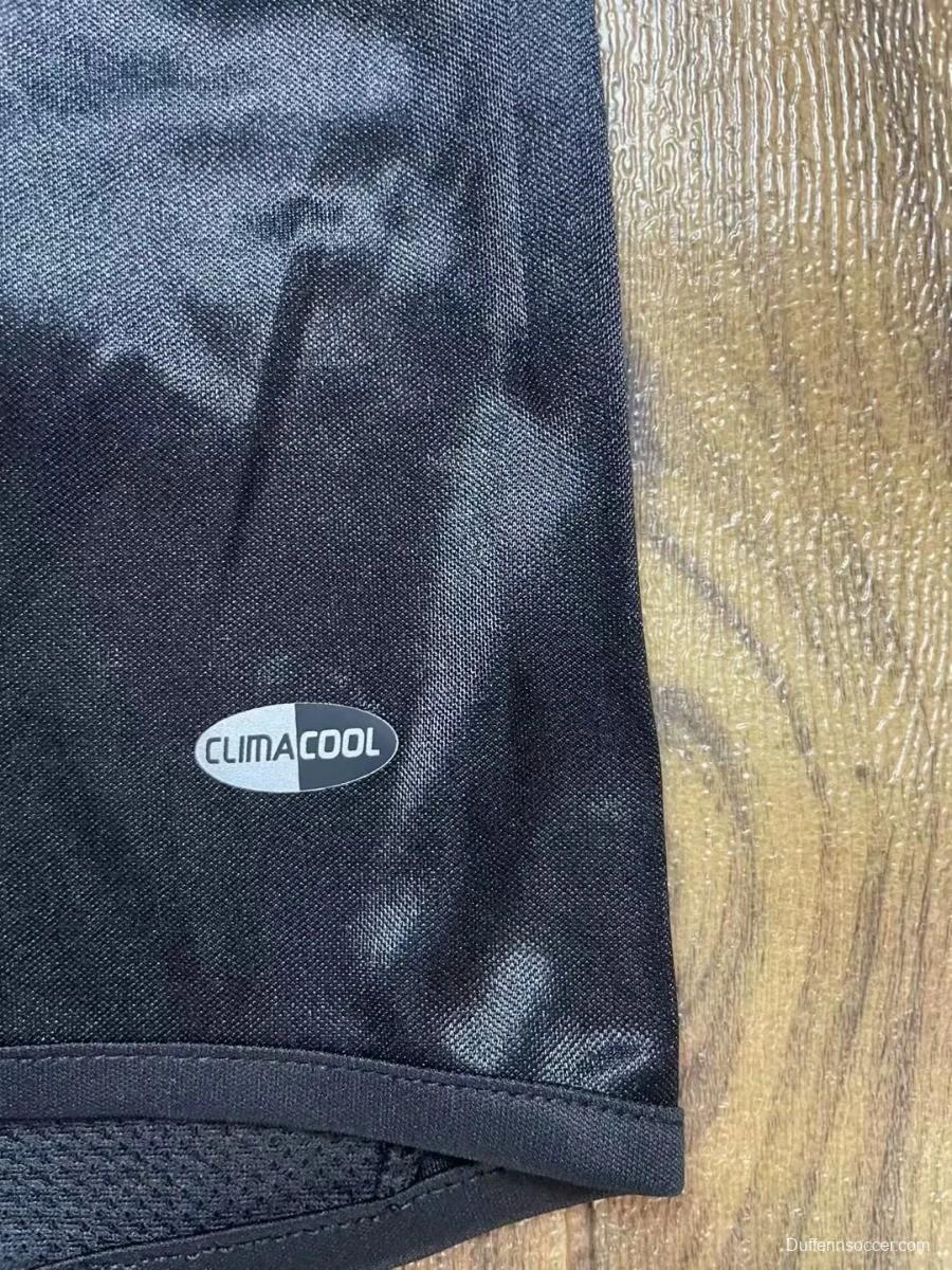 Retro 04/05 Real Madrid Third Black Jersey