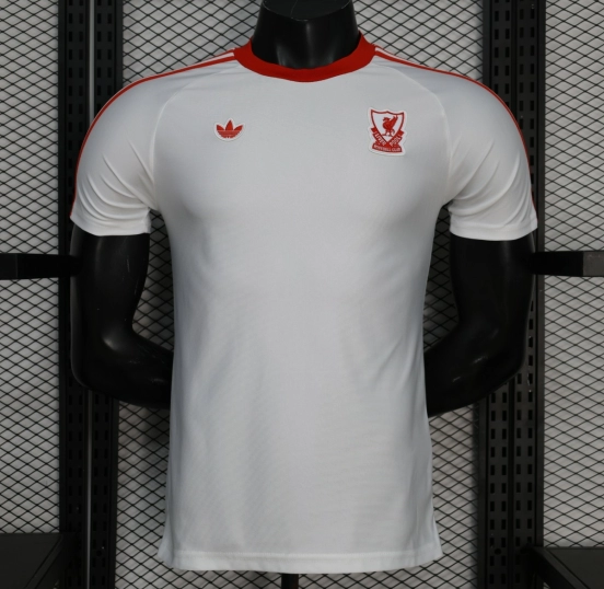 Player Version 26/27 Liverpool  White Terrace Icons Jersey
